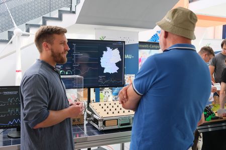 Infostand Erneuerbare Energien