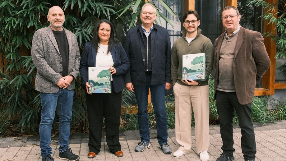 v.l.n.r. Prof. Dr. Peter Heck, Dr.-Ing. Jackeline Martínez, Prof. Dr. Klaus Helling, Dr. rer. pol. Stefan Stumm, Prof. Dr. habil. Dirk Löhr