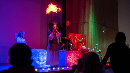 Chemieshow mit Campus Hexe