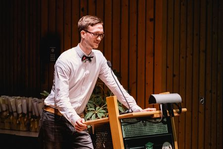 Absolventenredner Fachbereich UWUR Johannes Hagemann