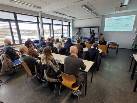 Teilnehmer*innen im Workshop