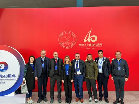Delegationsbesuch der Hochschule Trier und des IfaS in Yantai: Feier des 40-jährigen Jubiläums und Weichenstellung für nachhaltige Zukunft