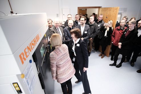 Eröffnung des Labors für generative Fertigung durch Frau Prof. Dr. Schumann und Frau Kern (MWVLW).