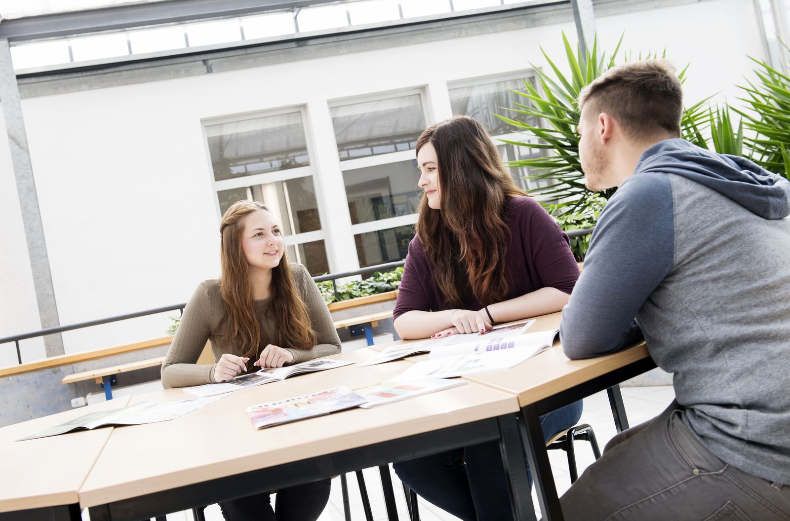 Studierende im Gespräch
