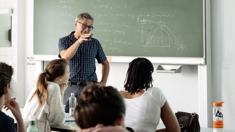 Summer-Schools / Winter-Schools